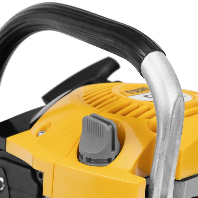 Пила цепная бензиновая DGS-5820, шина 50 см, 58 см3, 4.1 л.с, шаг 0.325, паз 1.5 мм, 76 звеньев Denzel в Новосибирске