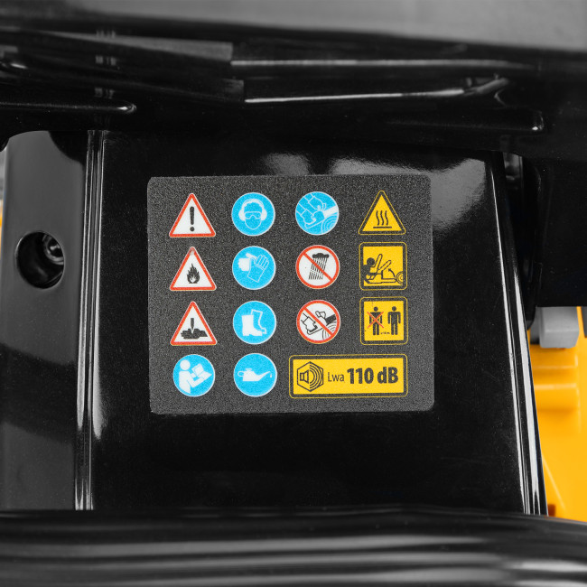 Пила цепная бензиновая DGS-5820, шина 50 см, 58 см3, 4.1 л.с, шаг 0.325, паз 1.5 мм, 76 звеньев Denzel в Новосибирске