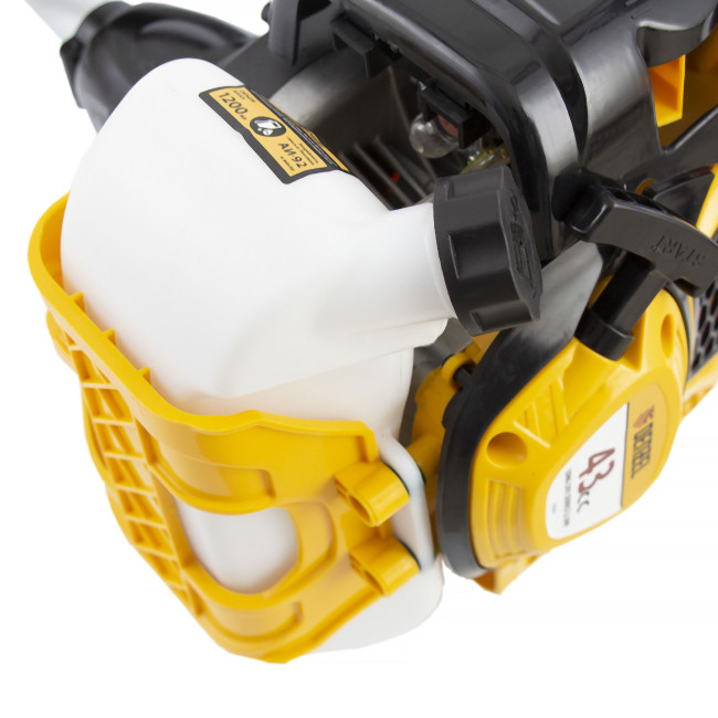 Триммер бензиновый DTL-43S, 43 см3, разъемная штанга, состоит из 2 частей Denzel в Новосибирске